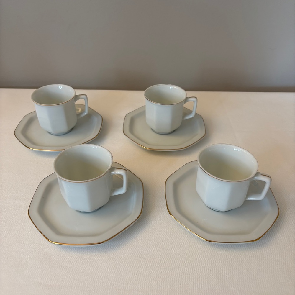 Toscany Monaco Japan Collection Set of 4 White Coffee Demitasse Gold Rim